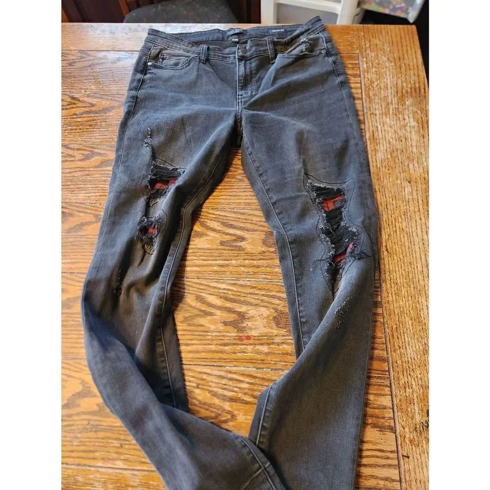 Judy Blue Jeans Skinny Fit JB82191BK Buffalo Patch Black Distressed Size 11/30